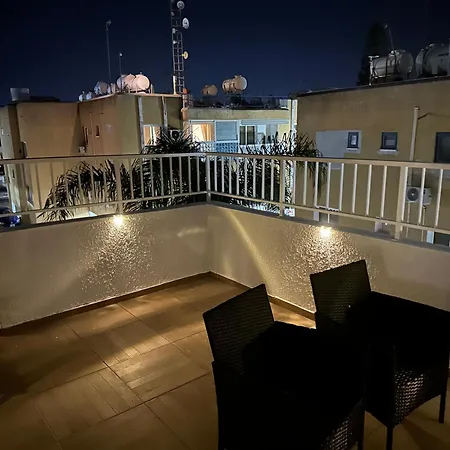 Emerald Luxe * أيا نابا